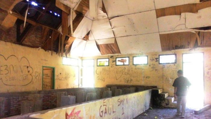 Astaghfirullah, Eks Gedung Pesantren di Belitung Ini Rusak Parah