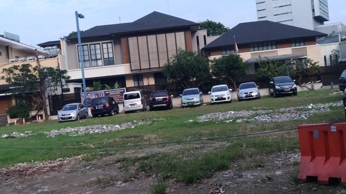 Pendemo di Rumah SBY Bagikan Selebaran Berisi Penolakan Isu SARA