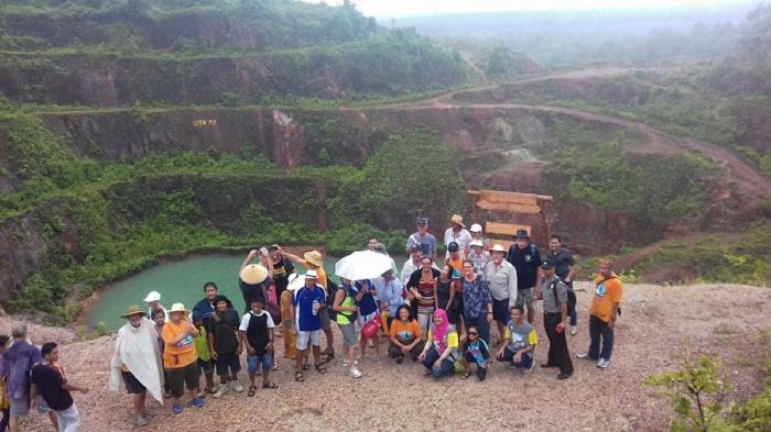 Paritisipan Sail Indonesia 2016 Kunjungi Objek Wisata di Belitung Timur