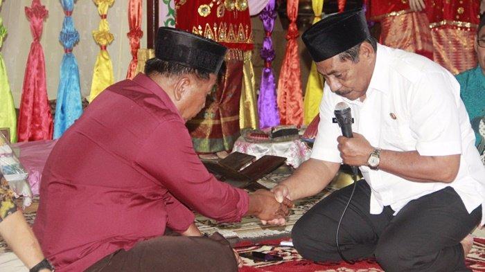 Bupati Belitung Kerahkan Para Dukun dan Tetua Adat Tolak Penyebaran Corona