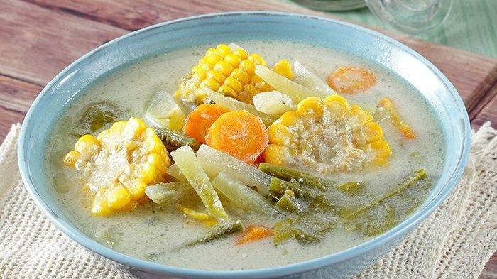 Kuah Santannya Beneran Gurih Banget, Keluarga Pasti Suka Kalau Disajikan Sayur Lodeh Jagung