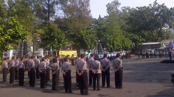 489 Polisi Amankan Sidang Putusan  Kasus Pembunuhan Wayan Mirna