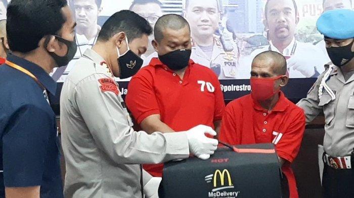 Barang Haram di Tas Delivery Restoran Cepat Saji, Pengedar Jaringan Sabu Internasional Dibekuk