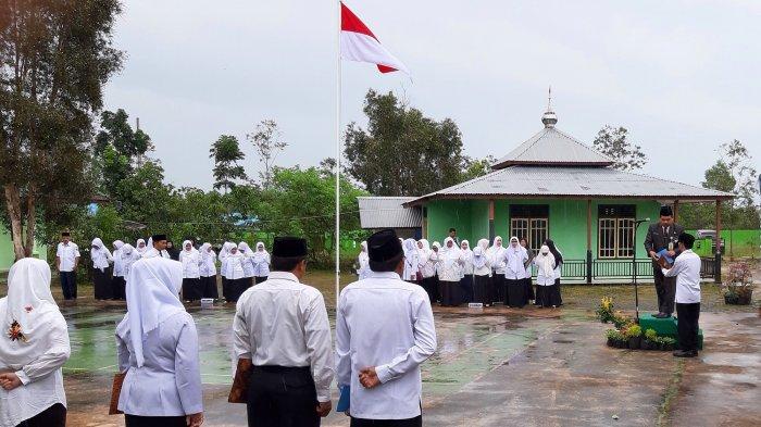 HAB Ke-73 Kemenag di Beltim Diisi Bakti Sosial dan Pemberian Satya Lencana