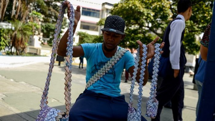 Di Venezuela, Pesangon Selama 5 Tahun Bekerja Hanya Cukup untuk Beli Kopi