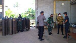 20210716-wakil-bupati-belitung-isyak-meirobie-bersama-forkopimda-meninjau-produksi-tabung-oksigen.jpg