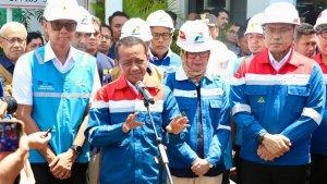 20250329-CHRAGING-Salah-satu-pengguna-kendaraan-listrik-asal-Serang-Daniel.jpg