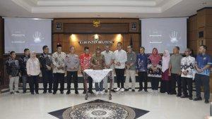 20250613-Bupati-Belitung-Djoni-Alamsyah-meluncurkan-website-penerimaan-murid-baru.jpg