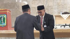 202508909-Sekretaris-Daerah-Belitung-Marzuki-menerima-ucapan-selamat.jpg