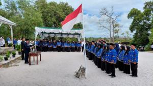 20251001-Bupati-Belitung-Timur-Kamarudin-Muten-melantik-22-kepala-sekolah.jpg
