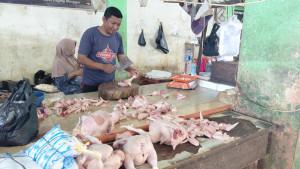 belitung/20251020-Lapak-milik-Talib-di-Pasar-Lipat-Kajang-Kecamatan-Manggar-Beltim.jpg
