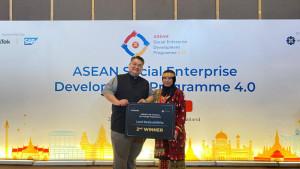 20251027-Leni-Reziyustikha-guru-MIN-1-Belitung-Timur-raih-juara-2-ASEAN-Live-Creator-for-Change.jpg