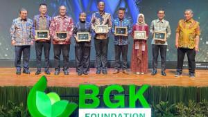 20251114-PT-Timah-Tbk-berhasil-meraih-penghargaan-Indonesia-ESG-Leadership-Awards-2025.jpg