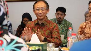 Direktur-Retail-dan-Niaga-PLN-Adi-Priyanto-di-HPN.jpg