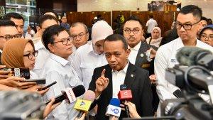 Menteri-Bahlil-diwawancara-soal-PLN.jpg