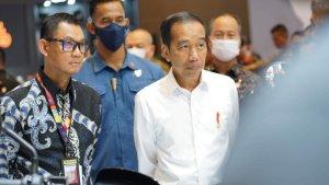 Presiden-RI-Joko-Widodo-mengajak-semua-pihak-mendorong-penggunaan-kendaraan-listrik.jpg