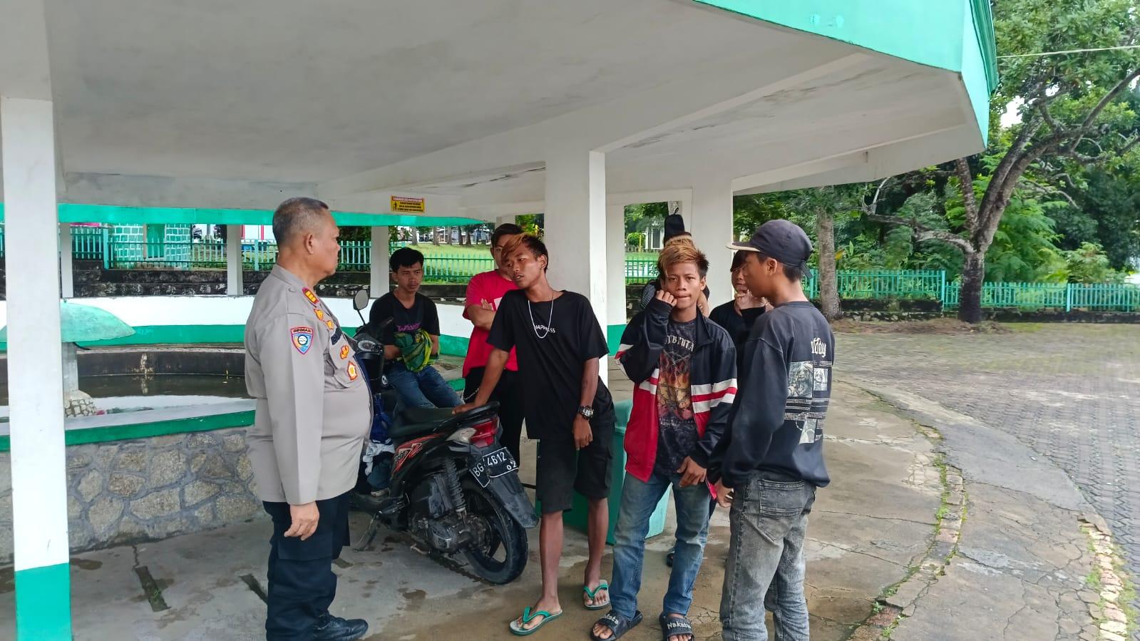 Anak Punk Tidur di Tempat Ibadah, Polisi Minta Pulang ke Rumah