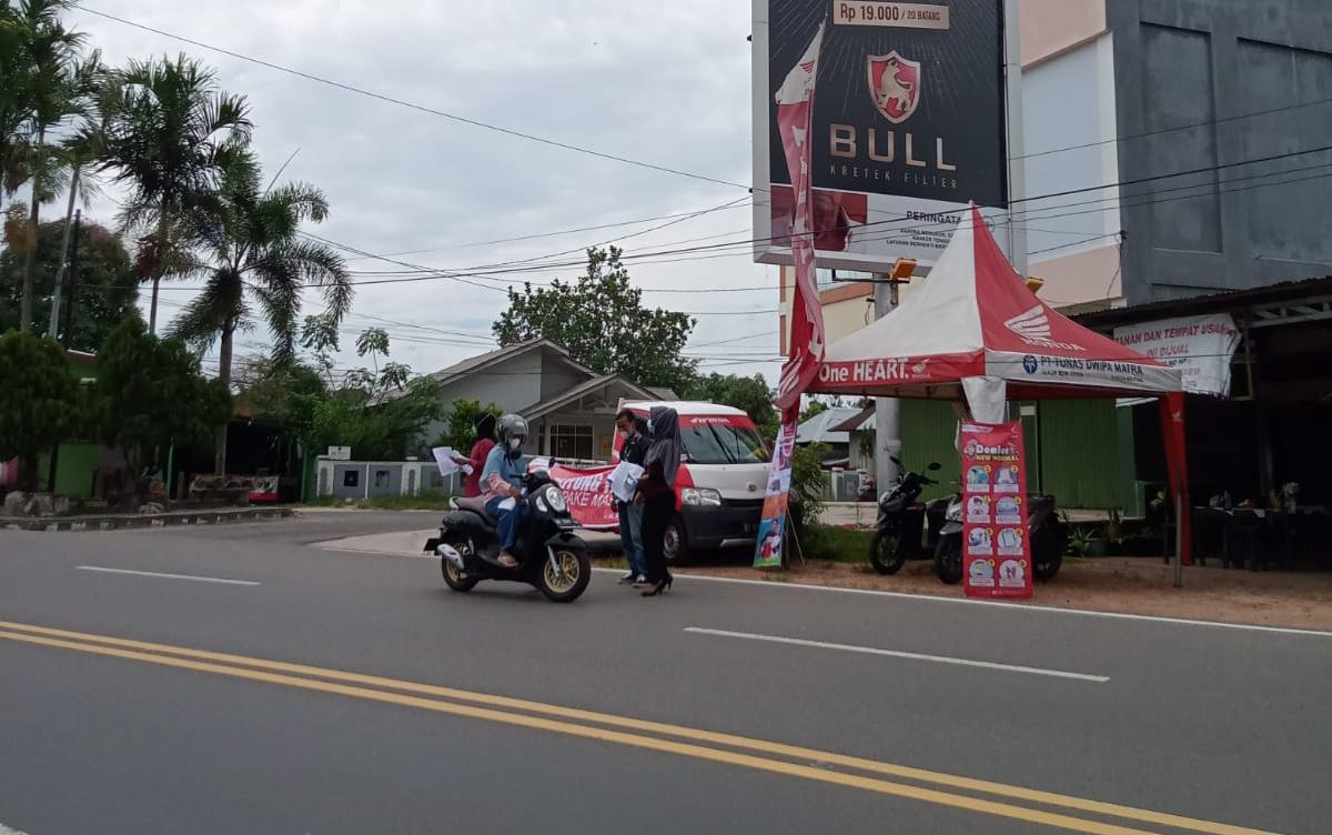 20210831-peduli-cov9-honda-tdm-manggar-bagi-bagi-masker.jpg