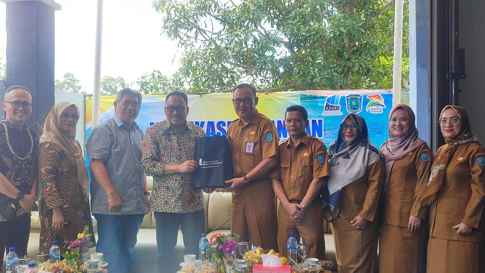 20230502-Foto-Bersama-Ketua-ANRI-Imam-Gunarto-dan-Dewan-Pakar-MKB-di-DPKD-Belitung.jpg
