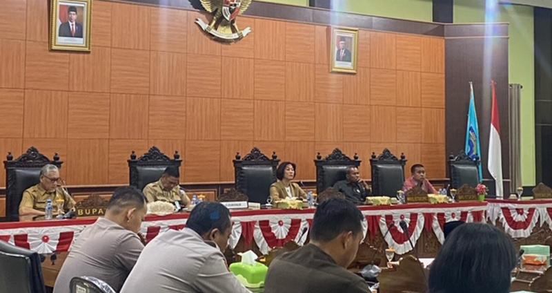20231009-DPRD-Bangka-Tengah-gelar-RDP-bersama-masyarakat-Desa-Beriga-dan-PT-Timah-Tbk.jpg