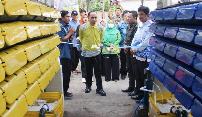 20231109-Bupati-Bangka-Tengah-Algafry-Rahman-meninjau-crab-box-apartement.jpg