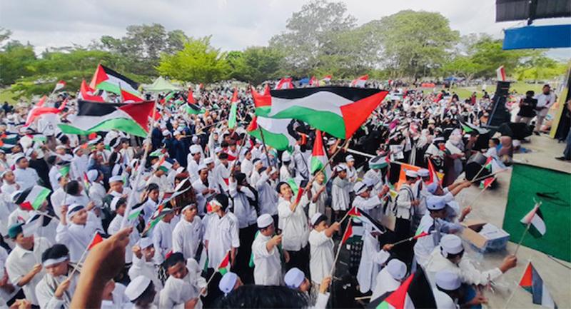 20231118-Aksi-damai-bela-Palestina-di-Bangka-Tengah.jpg