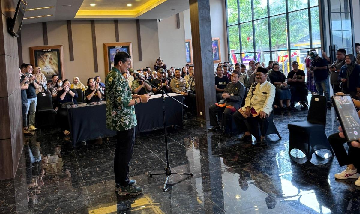 Dukung Kemajuan UMKM dan Ekonomi Kreatif, PLN Suplai Listrik ke Bioskop Modern Perdana di Belitung