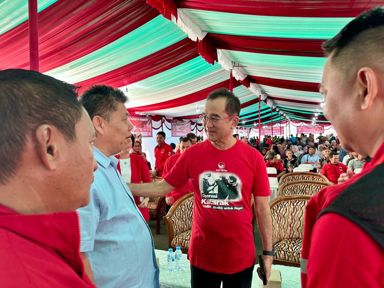 Yayasan Rudi Center dan PDIP Kembali Gelar Operasi Katarak Gratis di Belitung