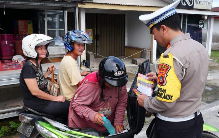 Polres Belitung Gelar Razia Stationer Operasi Zebra Menumbing 2025 di Jalan Sijuk Tanjungpandan