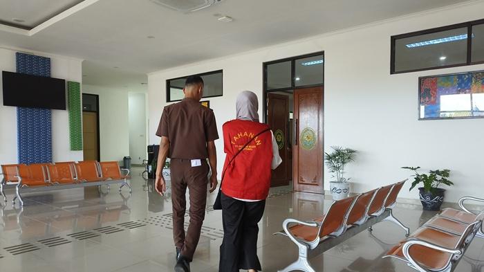 Nasib Terkini Pratiwi Perucha Kades Keciput Terseret Kasus Jual Beli Lahan Rp2,1 Miliar - Posbelitung.co