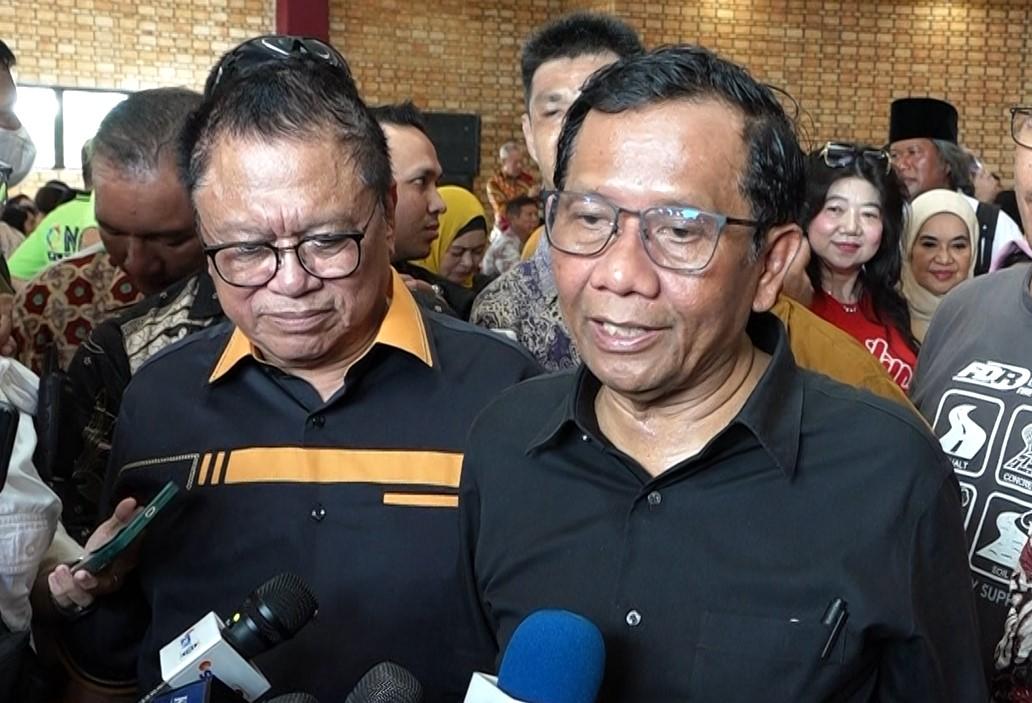 Silaturahmi dengan Ulama, Kiai, dan Komunitas di Kalbar, Mahfud MD Didoakan jadi Pemimpin Nasional