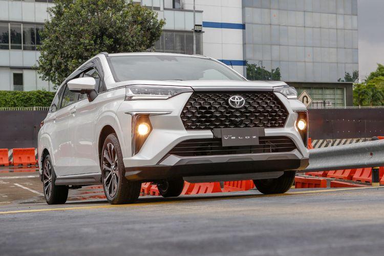 Toyota-All-New-Veloz-kini-disematkan-berbagai-fitur-teknologi-safety-dalam-TSS.jpg
