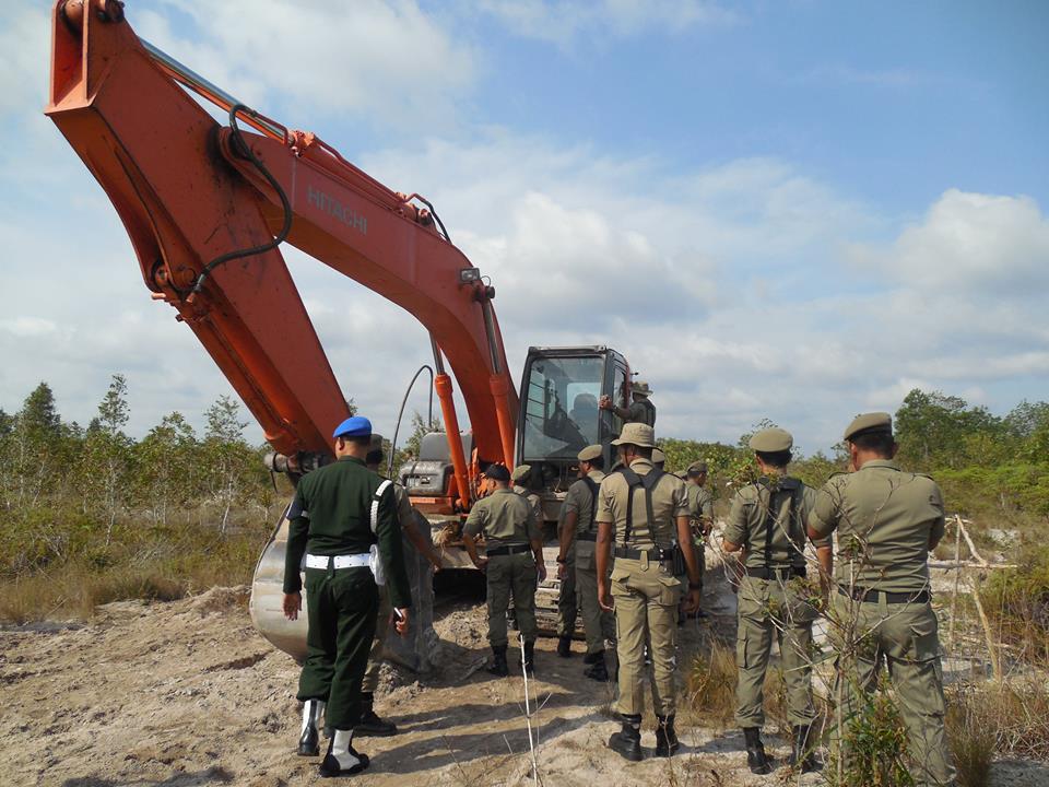 Tim Gabungan Amankan Satu Unit Ekskavator di Tambang Pasir Liar