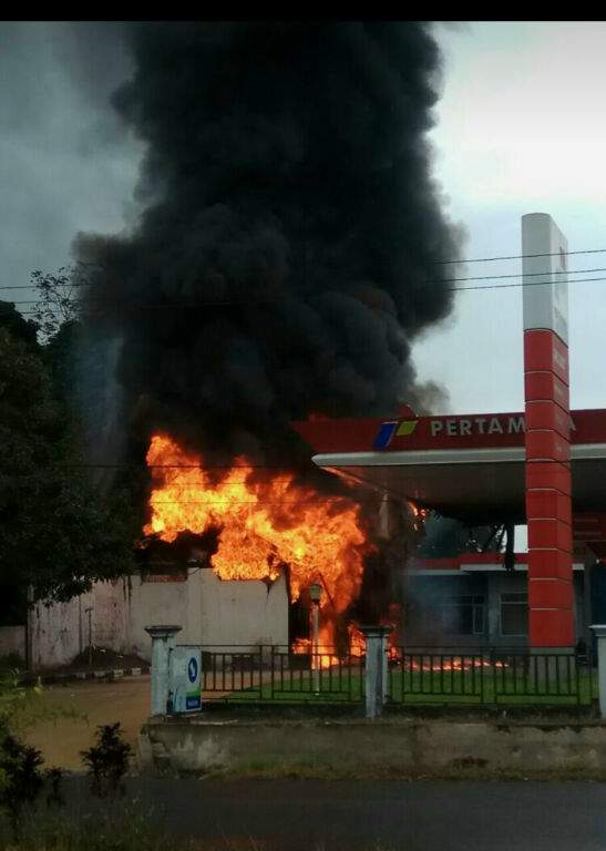 APMS Dendang Belitung Timur Terbakar