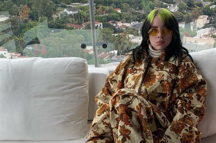 Pecahkan Rekor, Billie Eilish Sapu Bersih Empat Piala di Grammy Awards 2020