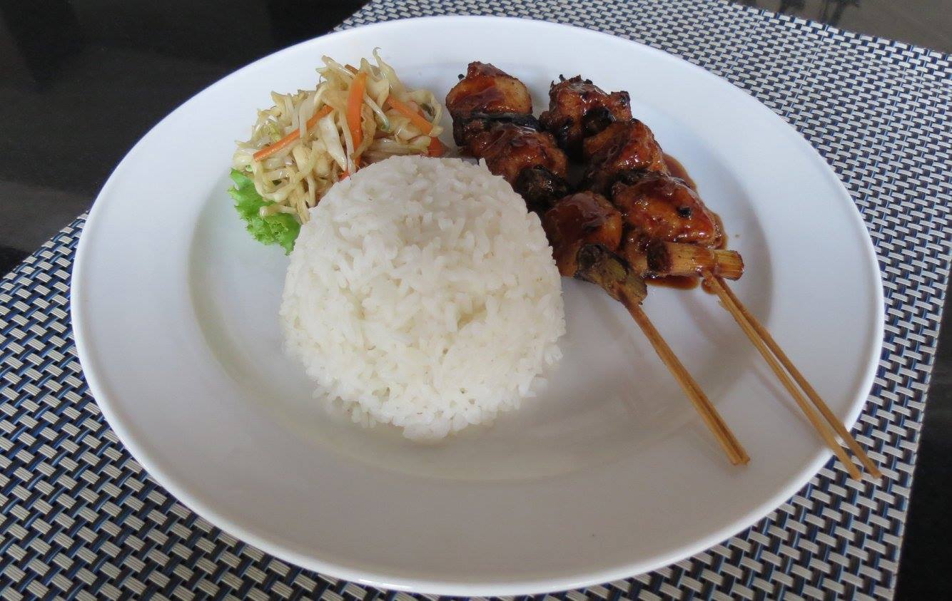 Golden Tulip Essential Belitung Hadirkan Makanan Jepang (VIDEO) - chicken-yakitori_20171101_201013.jpg
