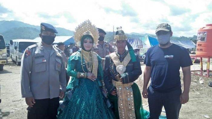dua-sejoli-melangsungkan-pernikahan-di-lokasi-pengungsian-banjir-bandang-desa-meli.jpg
