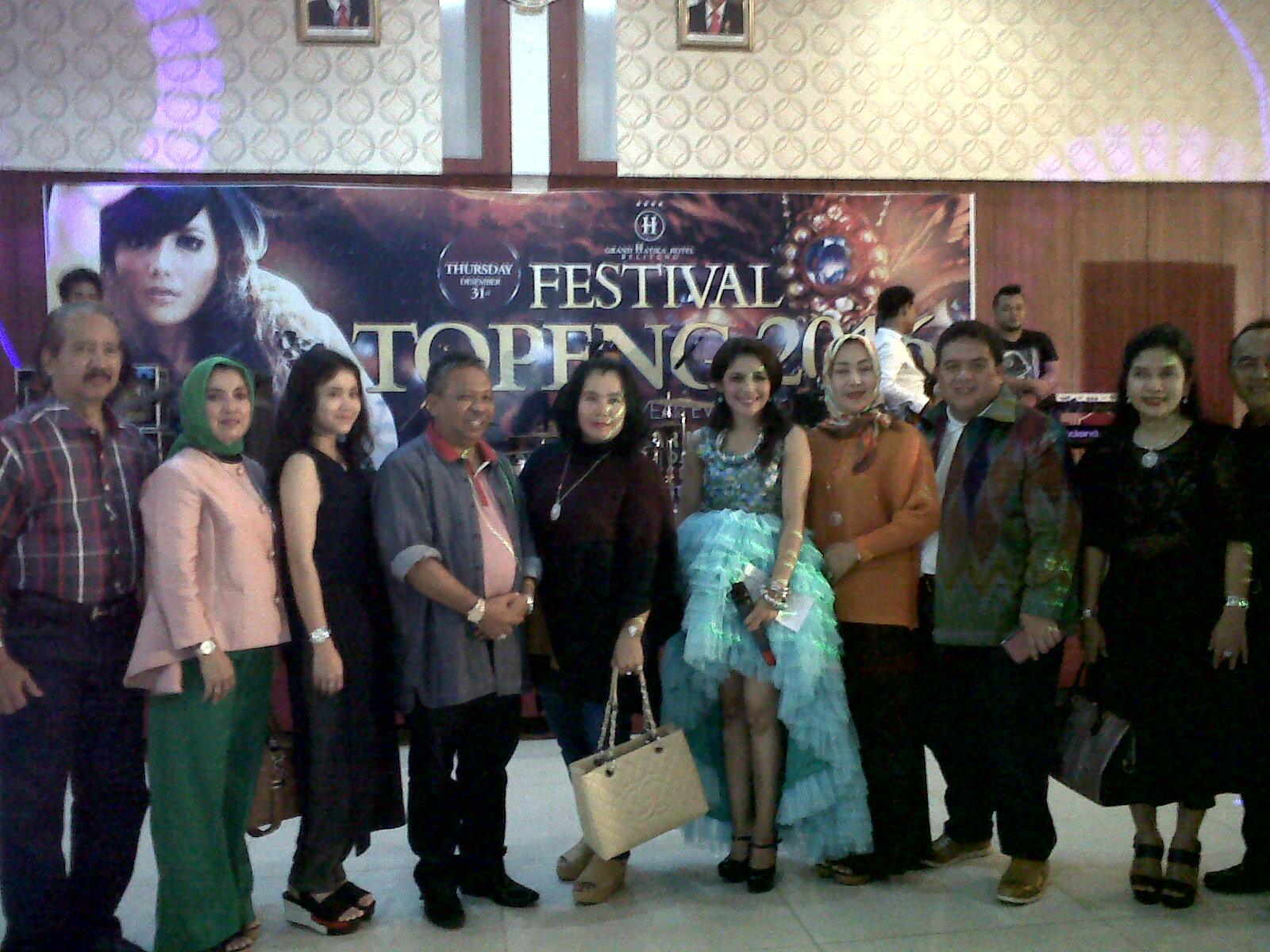 Sanem Dan Taufik Hadiri Perayaan Malam Tahun Baru 2016 di Grand Hatika