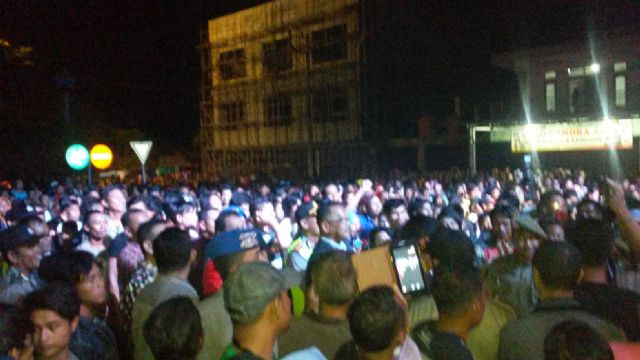 Forkominda Menyaksikan Hiburan Musik Bersama Warga, Hardi Ikut Menyanyi Malam Terakhir
