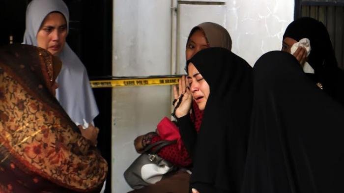 istri-almarhum-uje_20170417_190051.jpg