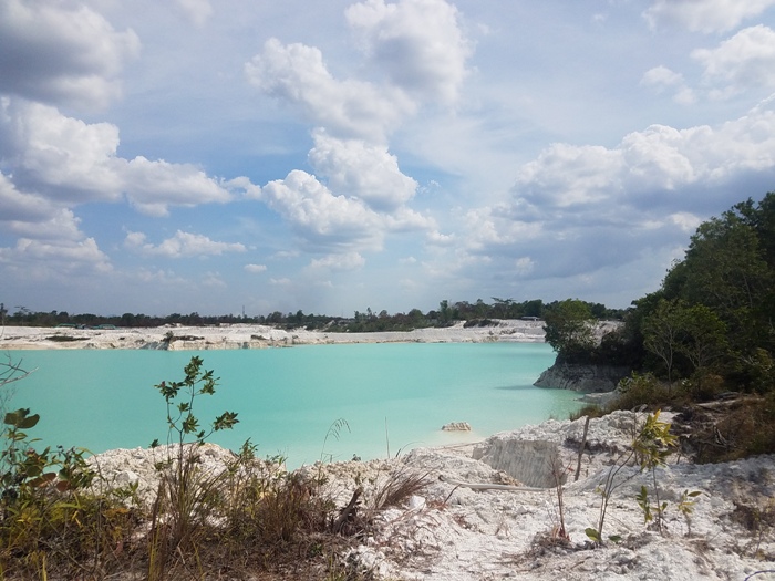 keindahan-danau-kaolin.jpg