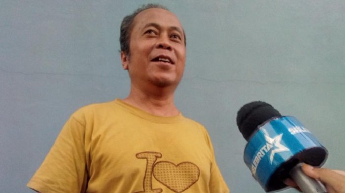 ki-joko-bodo-dan-penampilan-barunya-saat-ditemui-di-kawasan-tendean_20180501_222151.jpg
