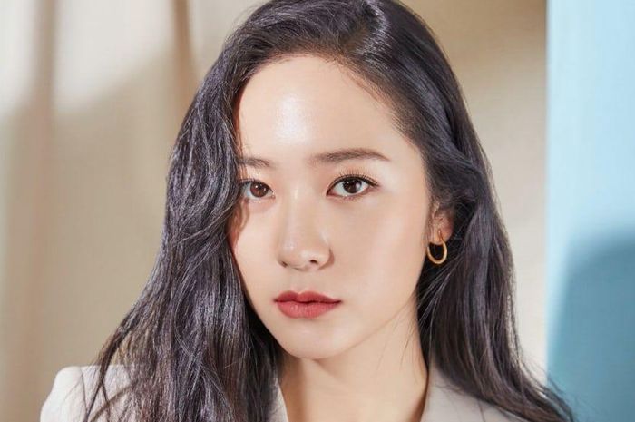 krystal-fx-dikabarkan-hengkang-dari-agensi.jpg