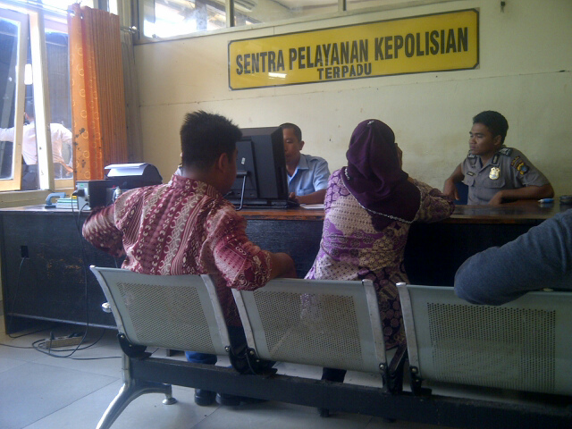 lapor-polisi_20150611_165537.jpg