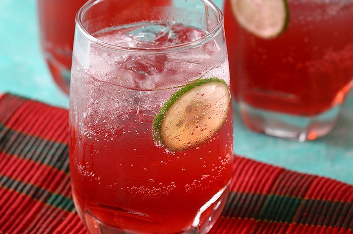 Tak Cuma Enak dan Segar, Lime Blush Punch Mudah Dibuat Dalam 10 Menit!