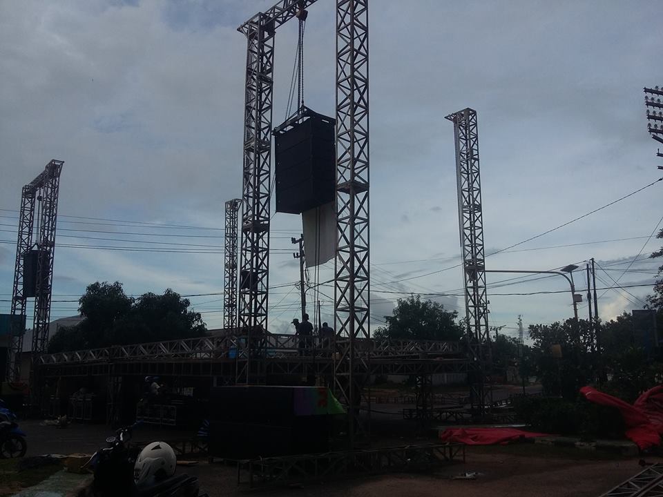 Artis Ibukota Hibur Masyarakat Belitung Timur