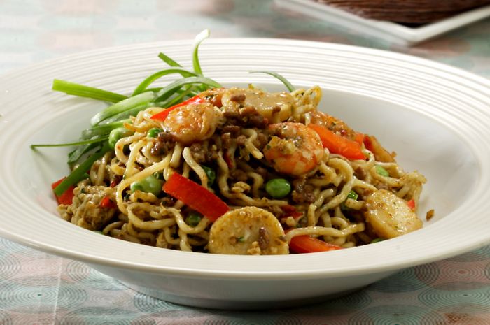 Mi Goreng Ala Singapura, Sensasi Baru Makan Mi Yang Enggak Kalah Sama Buatan Resto