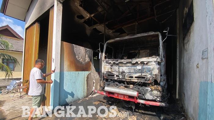 Mobil Damkar Bangka Barat Tinggal Rongsokan, Bupati Markus Curiga Ada Sabotase - Posbelitung.co