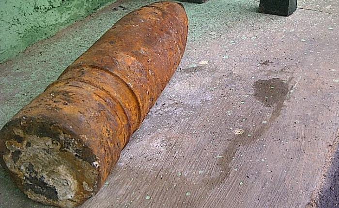 Breaking News: Ternyata Mortir yang Ditemukan Masih Aktif, Biasa Digunakan Meriam TNI - mortir_20170517_134107.jpg