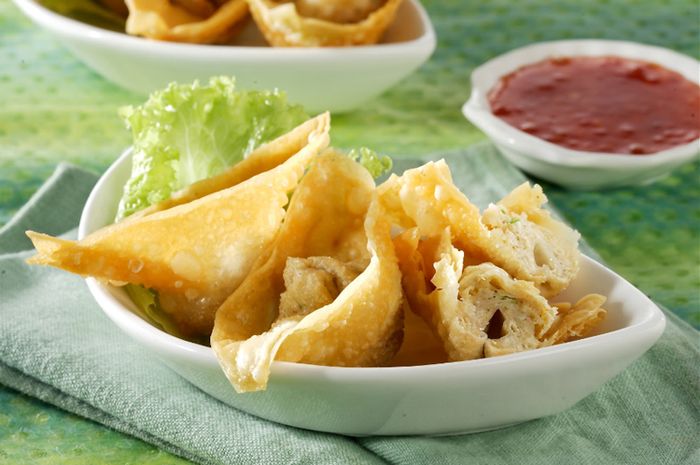 Renyah dan Lezat Pangsit Goreng Kari Bikin Suasana Kumpul Keluarga Lebih Ceria